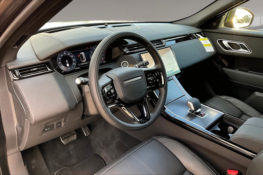 New 2026 CARPATHIAN GREY Land Rover Belgravia Edition Satin image 7