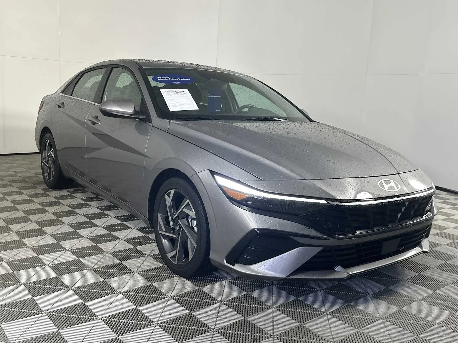 2025 Hyundai Elantra 2.0 SEL Convenience IVT's photo