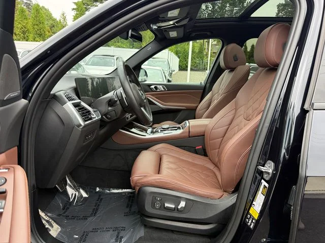 Certified Used 2024 Carbon Black Metallic BMW xDrive40i image 19