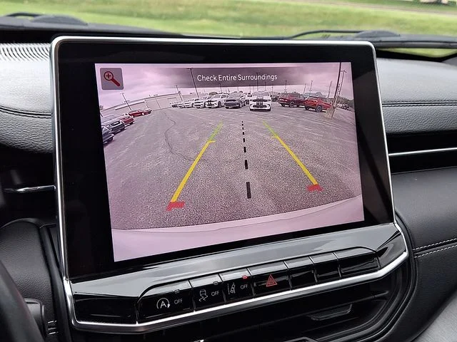 Used 2022 White Jeep Limited image 24