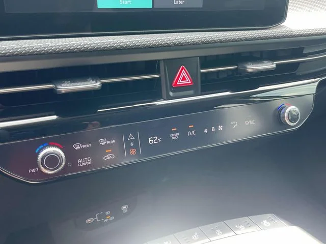 New 2026 Gray Kia Wind image 35