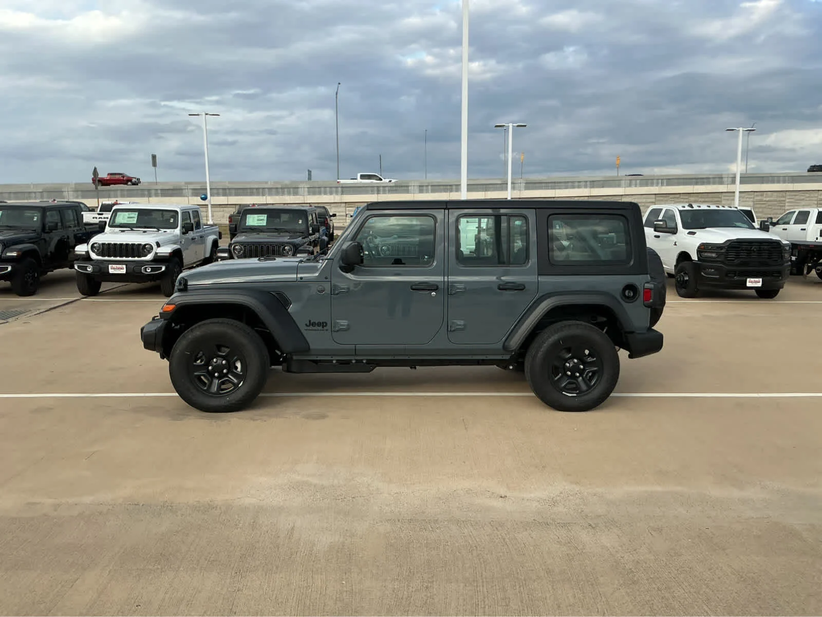New 2026 Anvil Clear-Coat Exterior Paint Jeep Sport image 9
