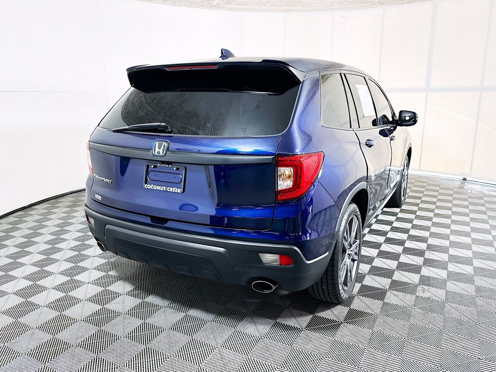 Used 2020  Honda EX-L image 3