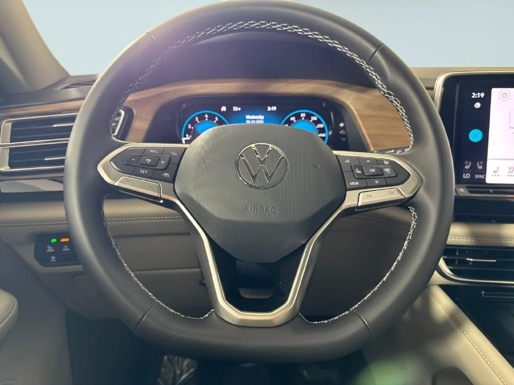 New 2026 Black Volkswagen SE w/Technology image 25