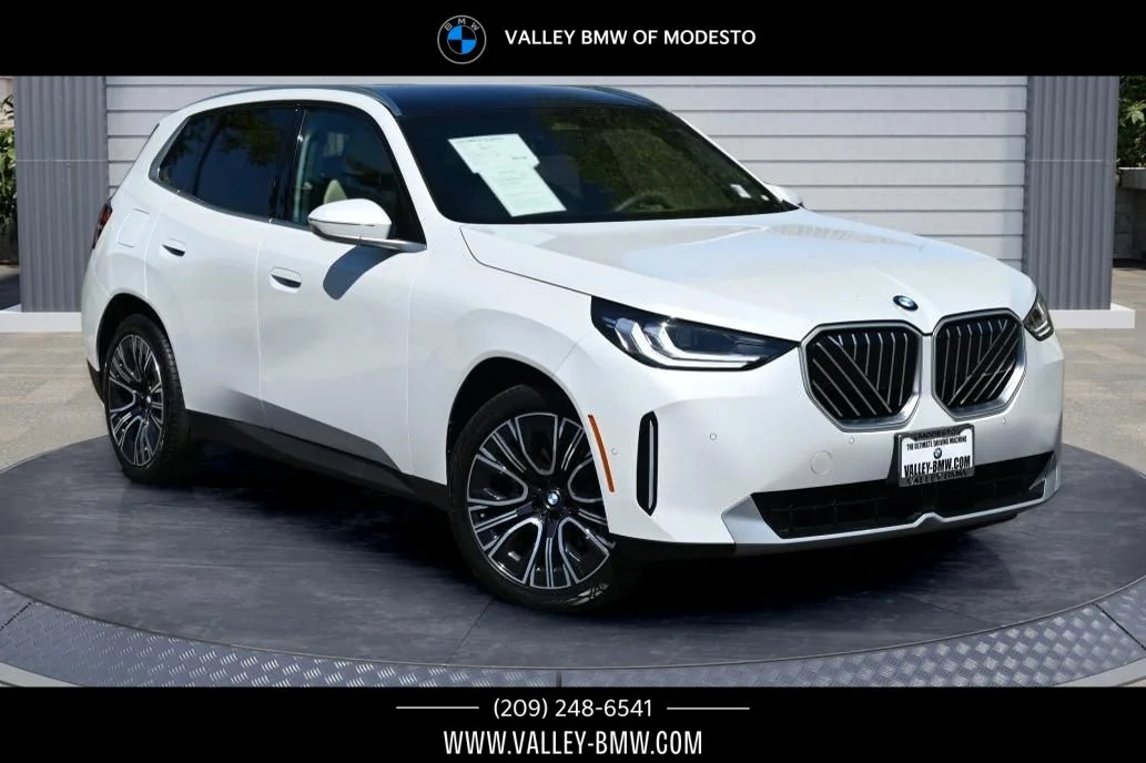 2026 BMW X3 30 XDRIVE's photo