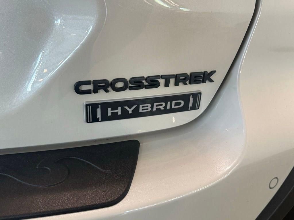 New 2026 CRYSTAL WHITE PEARL Subaru Limited Hybrid image 23