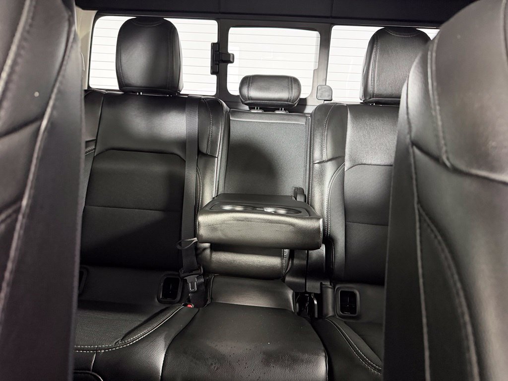 Used 2023 Green Jeep Sport image 17