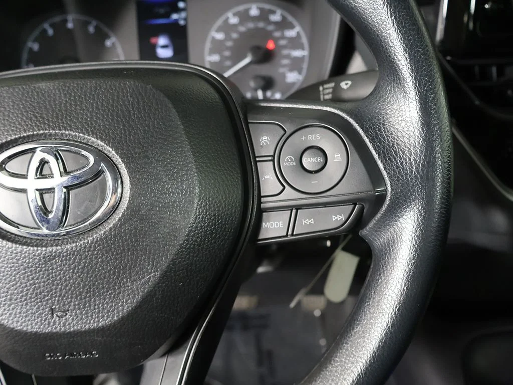 Used 2025 Silver Toyota LE image 36