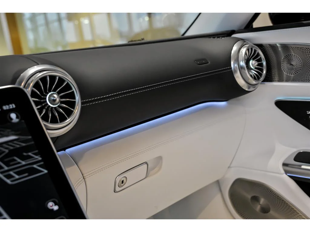 New 2026 MANUFAKTUR garnet red metallic (Red Ambiance) Mercedes-Benz Mercedes-Maybach SL 680 image 28