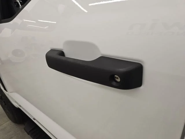 New 2026 Oxford White Ford F-350® XL image 23