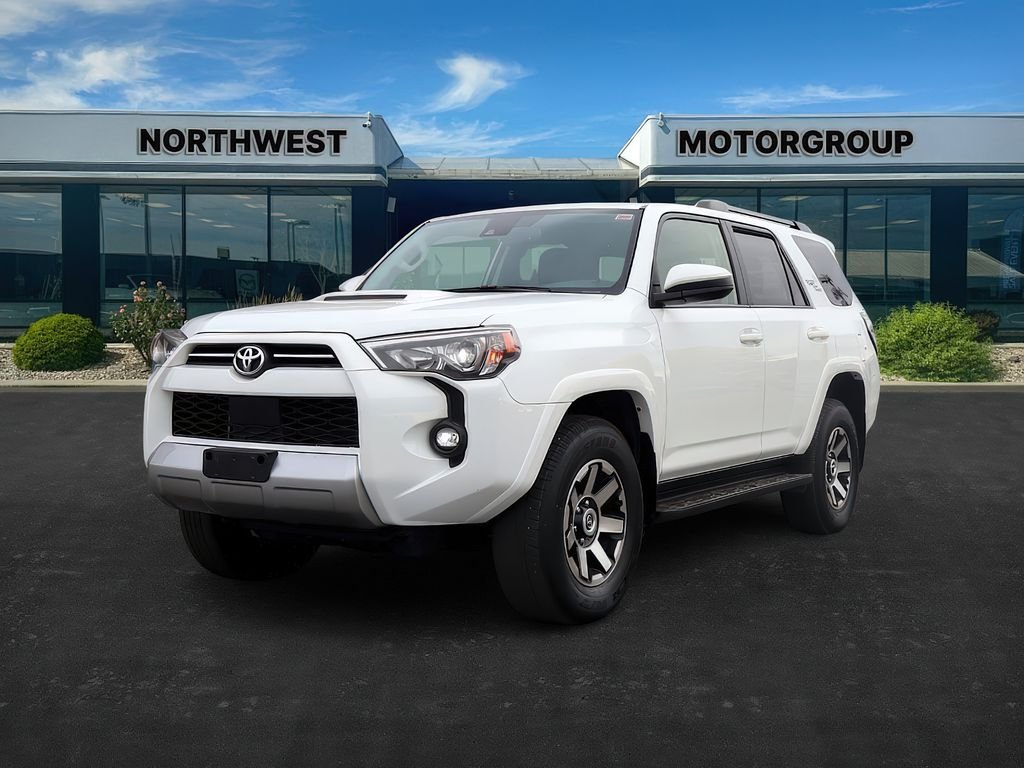 2024 Toyota 4Runner TRD photo 3