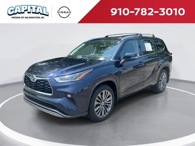 Used 2022  Toyota Platinum image 1