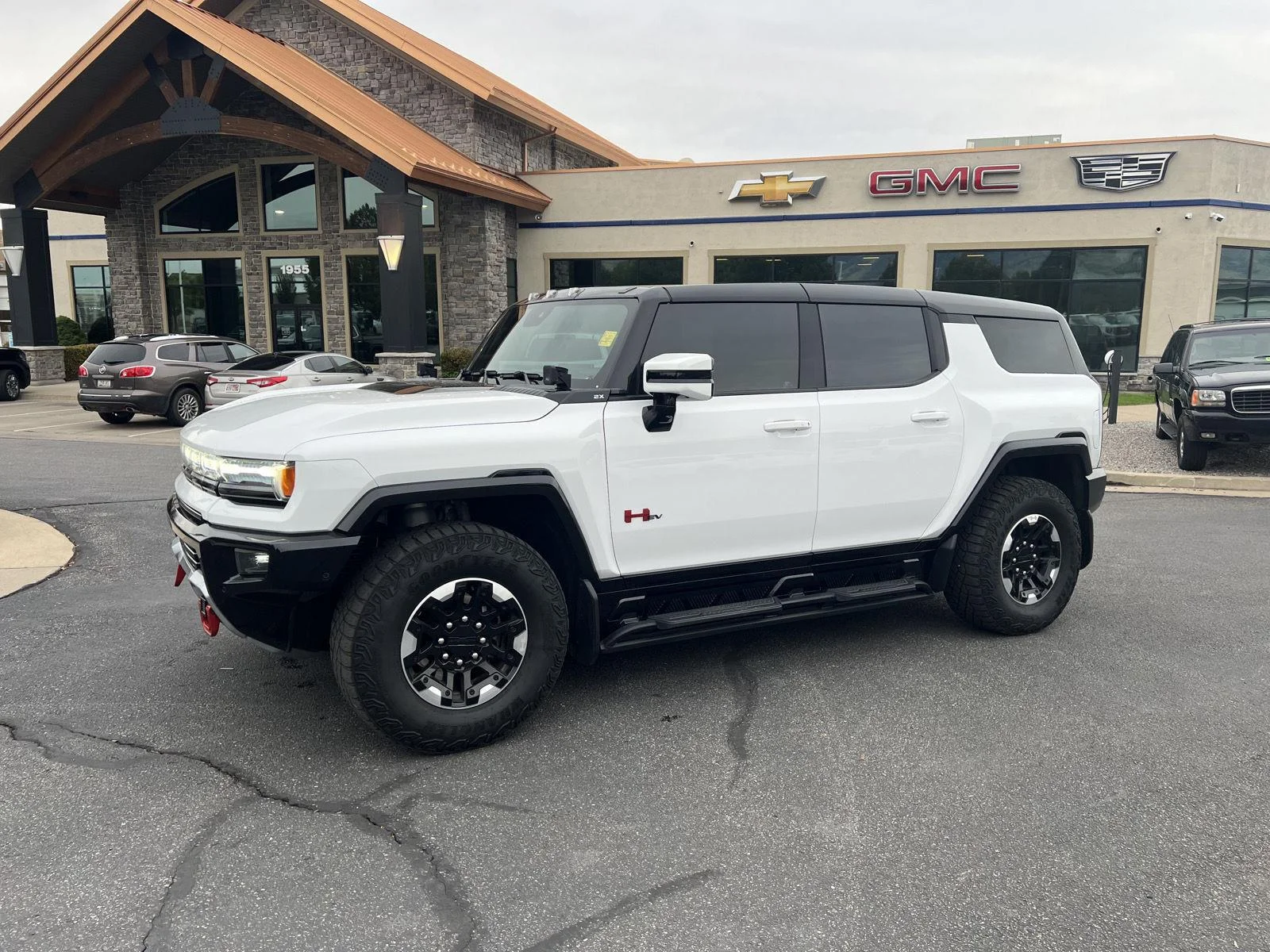 2024 GMC HUMMER EV SUV