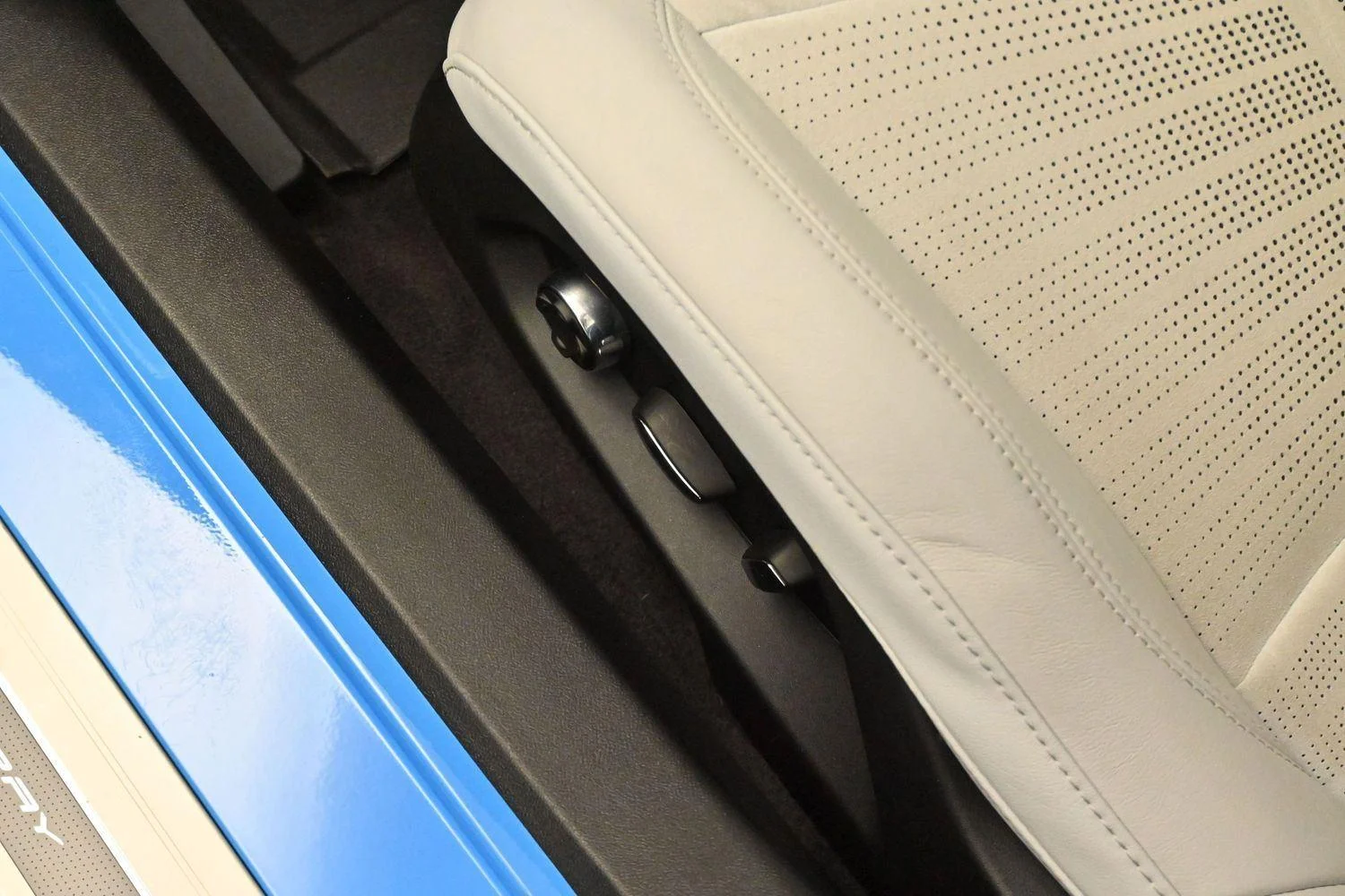 Used 2024 Rapid Blue Chevrolet 2LT image 14