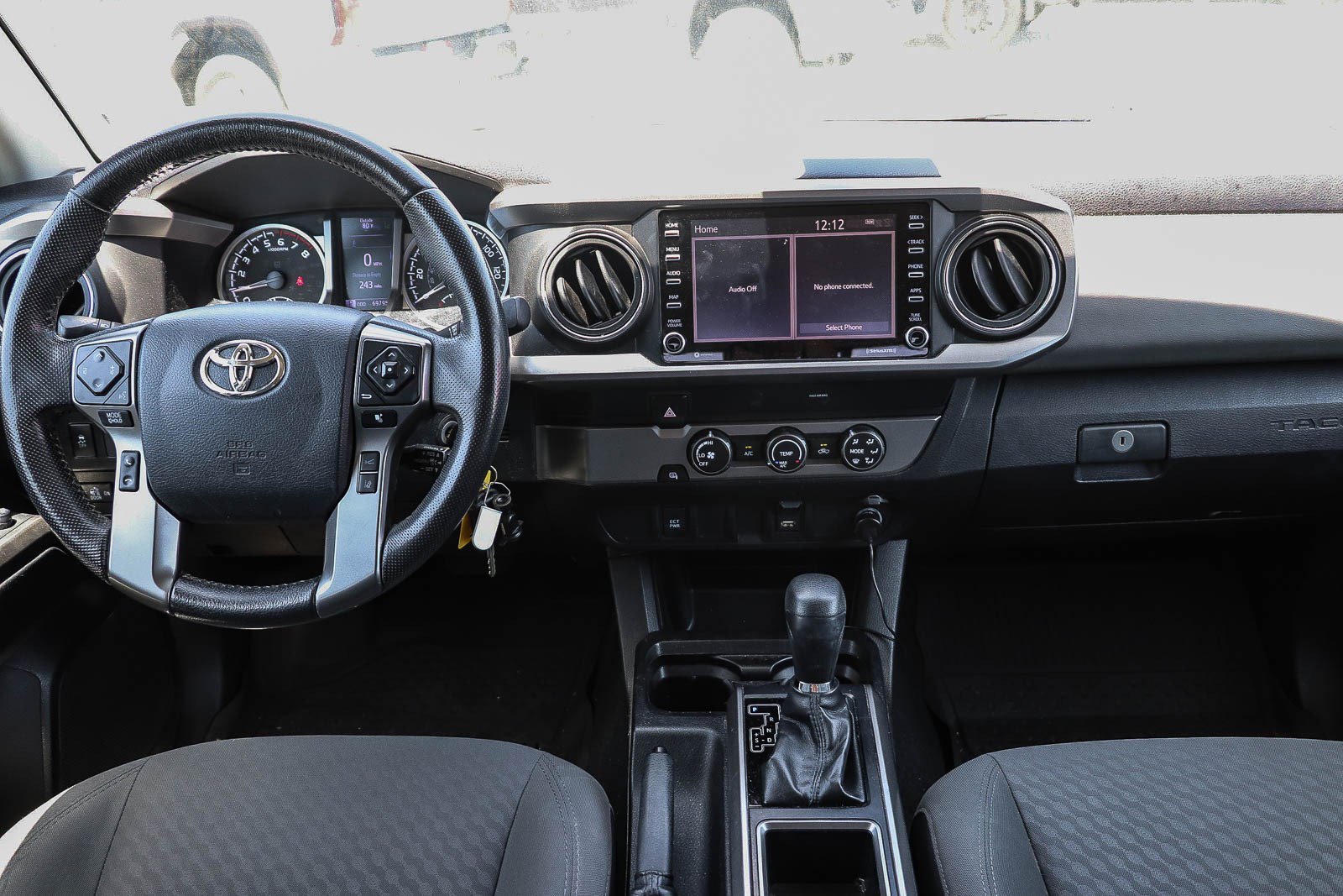 Used 2020 Super White Toyota SR5 image 11