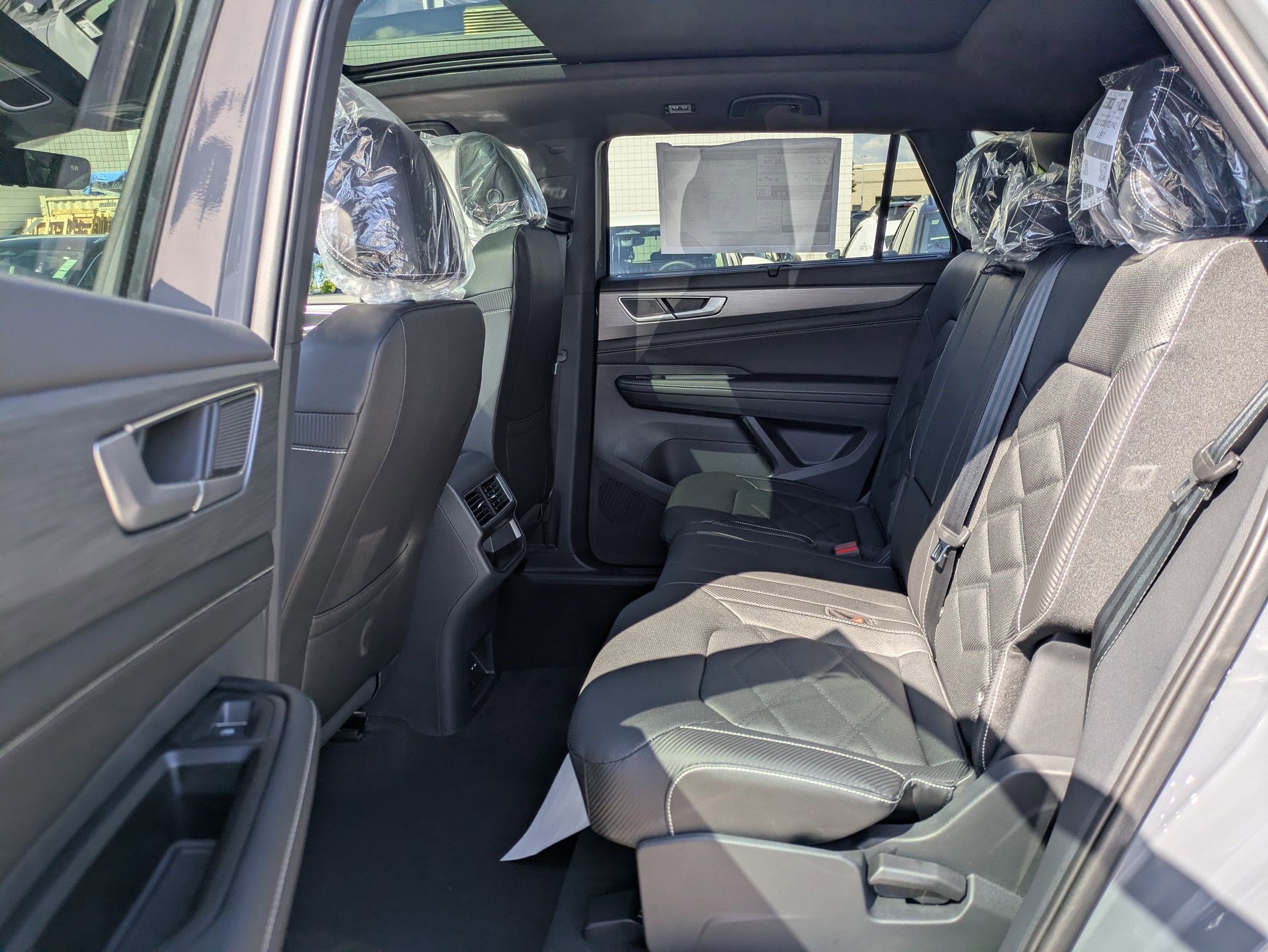 New 2026 Pure Gray Volkswagen 2.0T SE w/Technology image 14