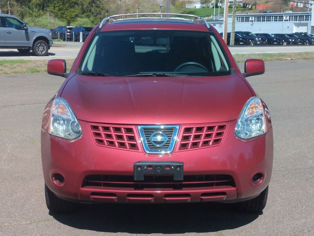 Used 2010 Red Nissan SL image 9