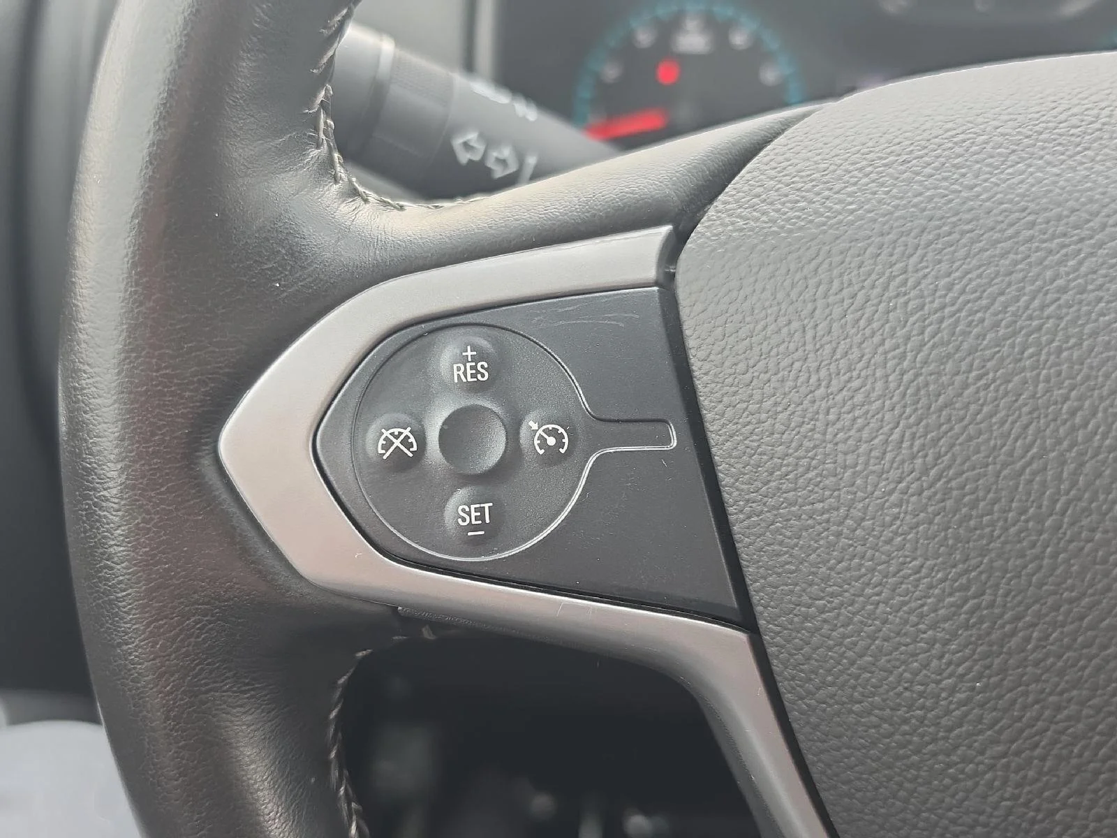 Used 2022 White Chevrolet 4WD LT image 17