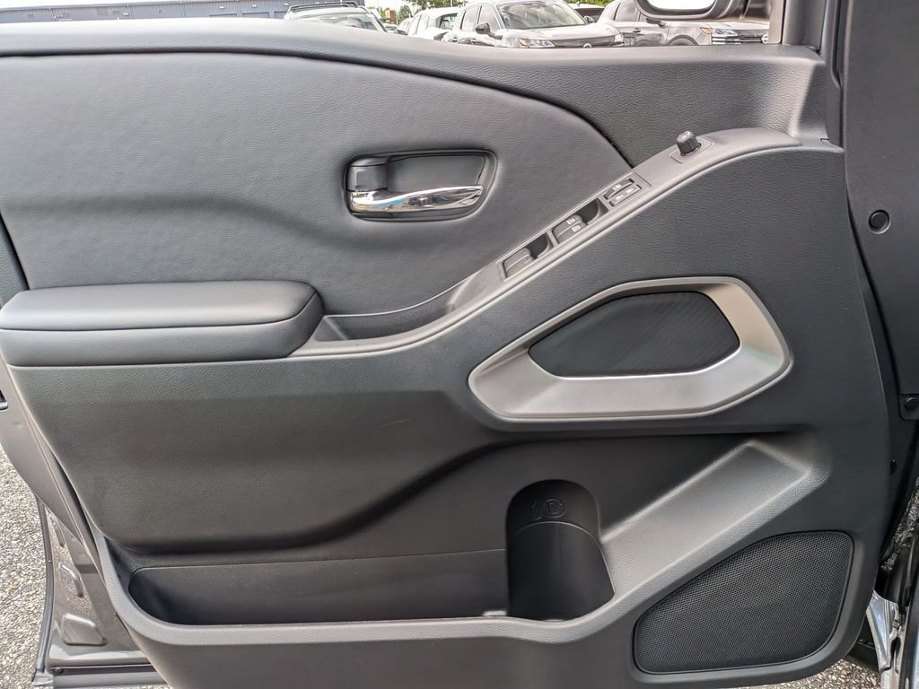 New 2026 Gun Metallic Nissan Crew Cab SV image 31