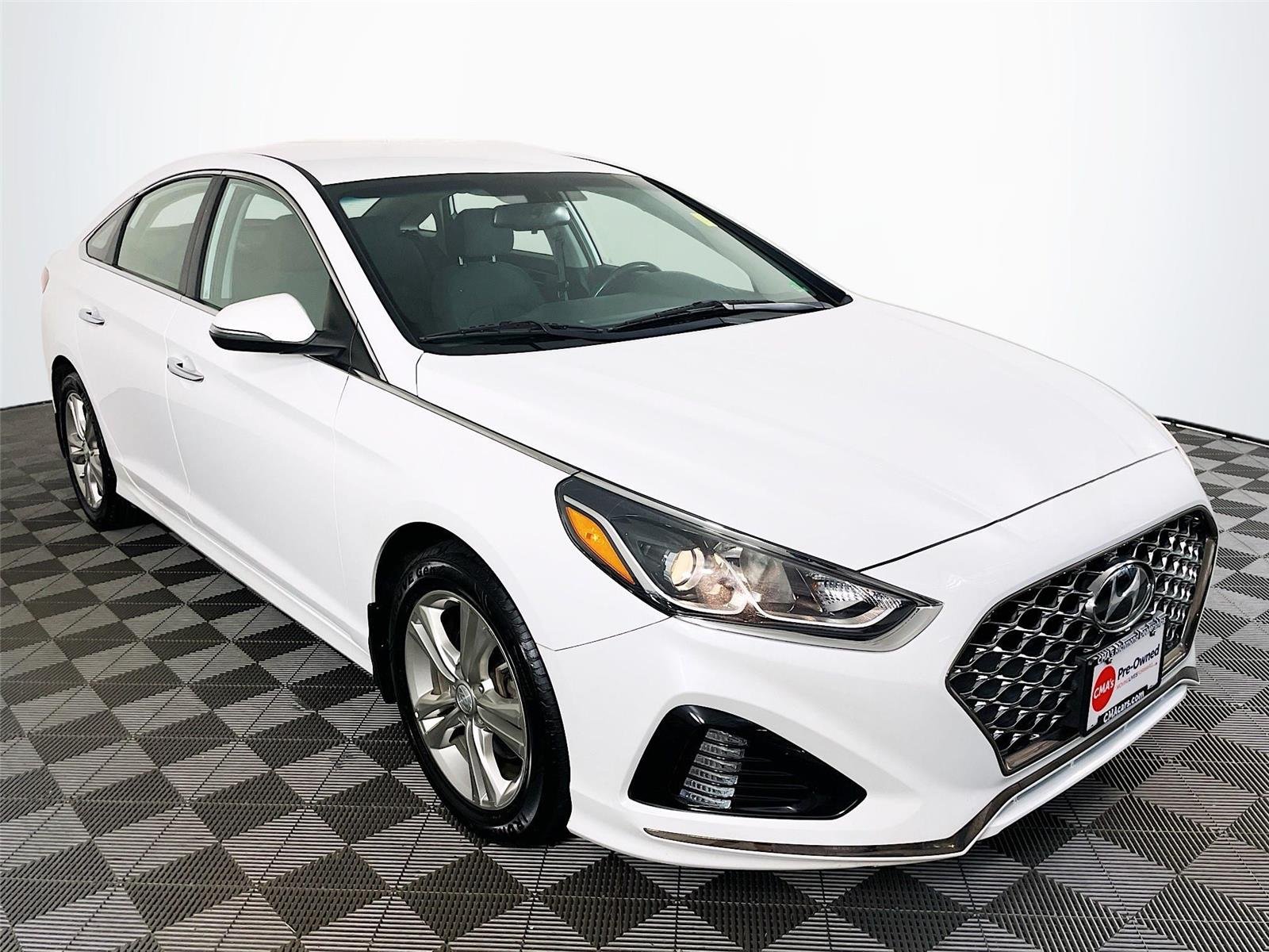 Used 2019 Quartz White Pearl Hyundai SEL image 1