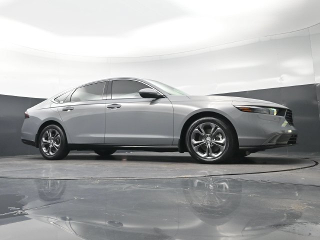 Certified Used 2025 Urban Gray Pearl Honda HYBRID EX-L image 30
