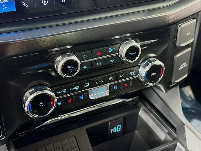 New 2026 Carbonized Gray Metallic Ford F-250® Lariat® image 50