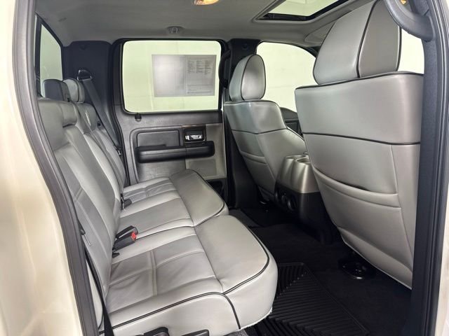 Used 2007  Lincoln Base image 5