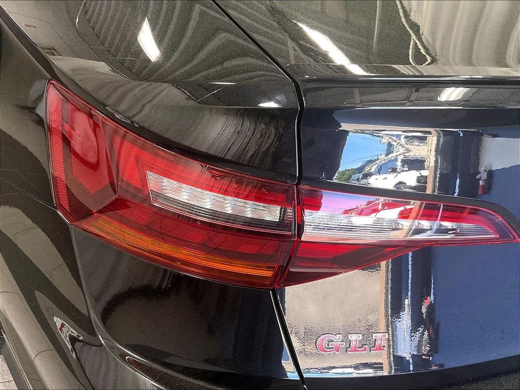 Used 2019 Black Volkswagen 2.0T S image 32