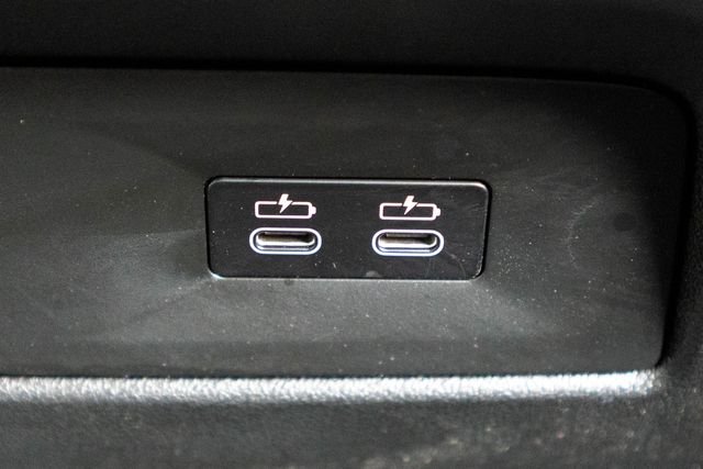 2025 BMW XM Base - Photo 40