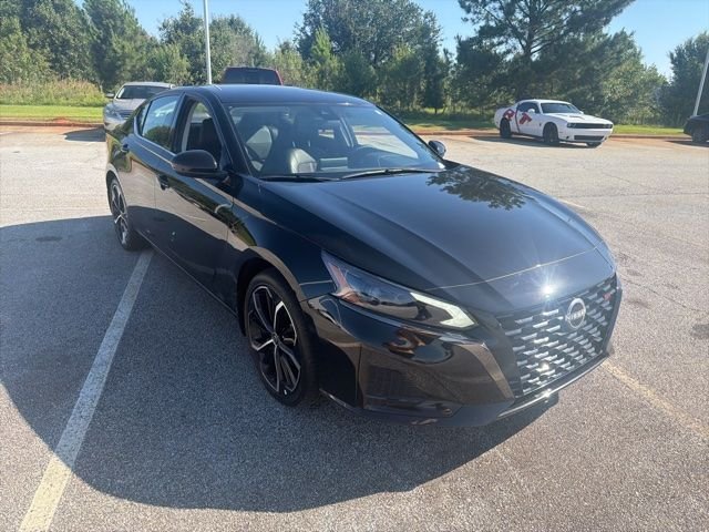 Certified Used 2025 Black Nissan 2.5 SR image 7