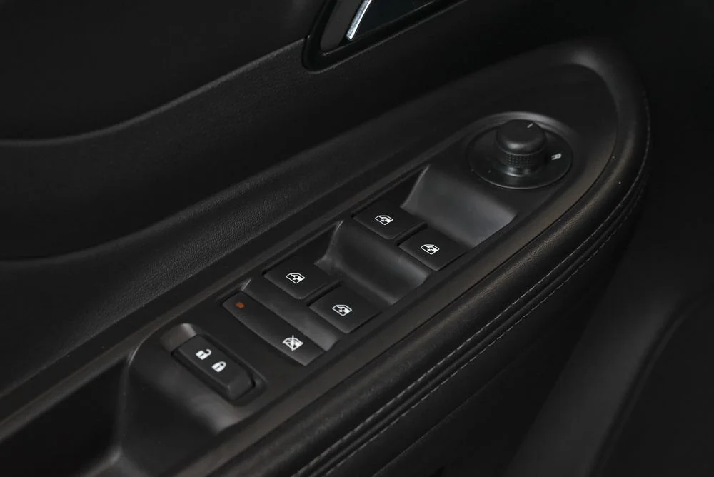 Used 2022 White Buick Preferred image 30