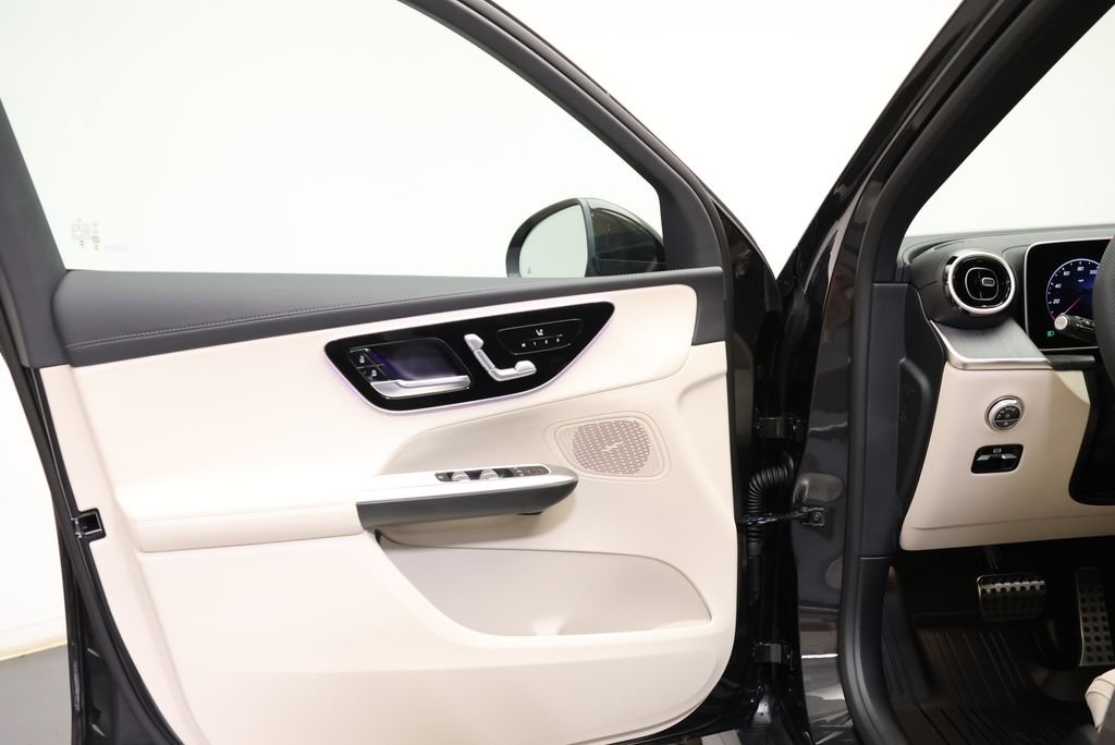 New 2027  Mercedes-Benz GLC 300 image 29