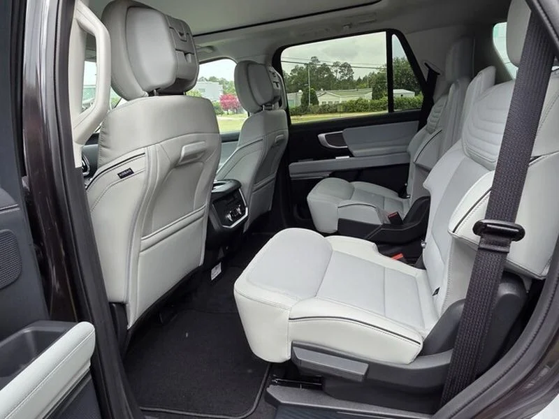 New 2026 Dark Matter Gray Metallic Ford Platinum® image 6