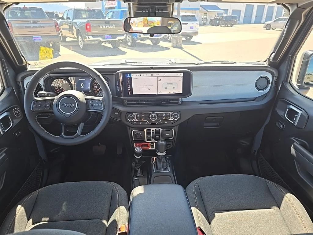 2025 Jeep Wrangler 4-Door Willys - Photo 17
