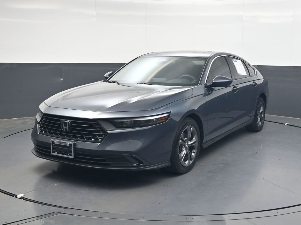 Used 2023  Honda EX image 8