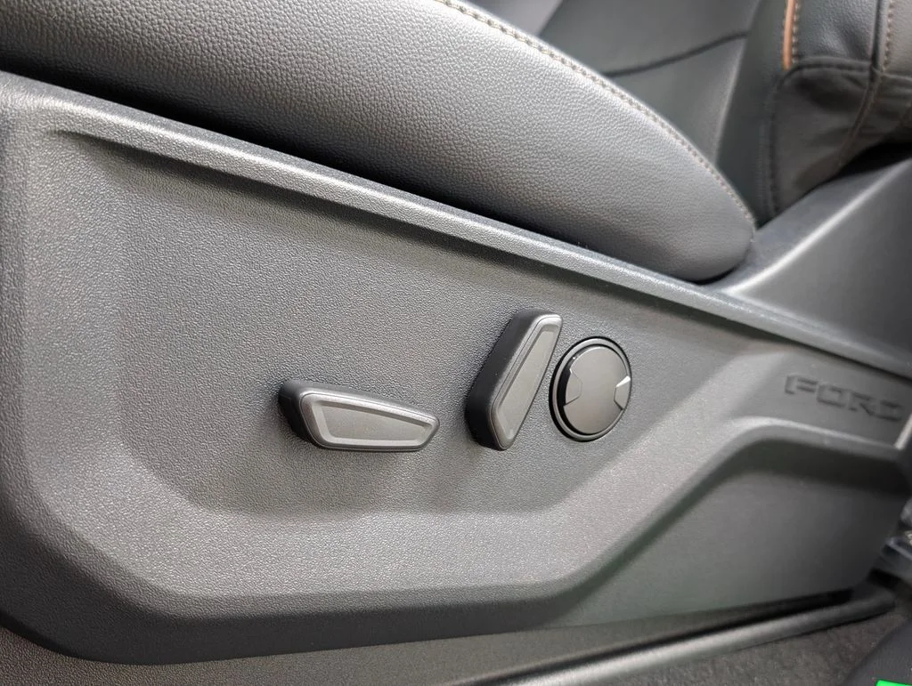 New 2026 Avalanche Ford F-250® Lariat® image 15