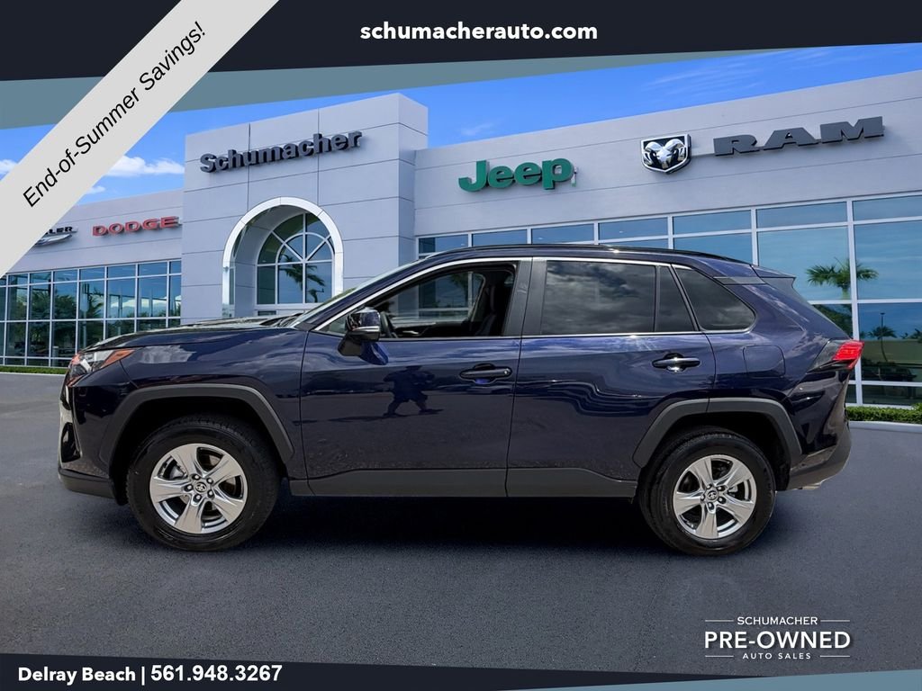 Used 2025  Toyota XLE image 4