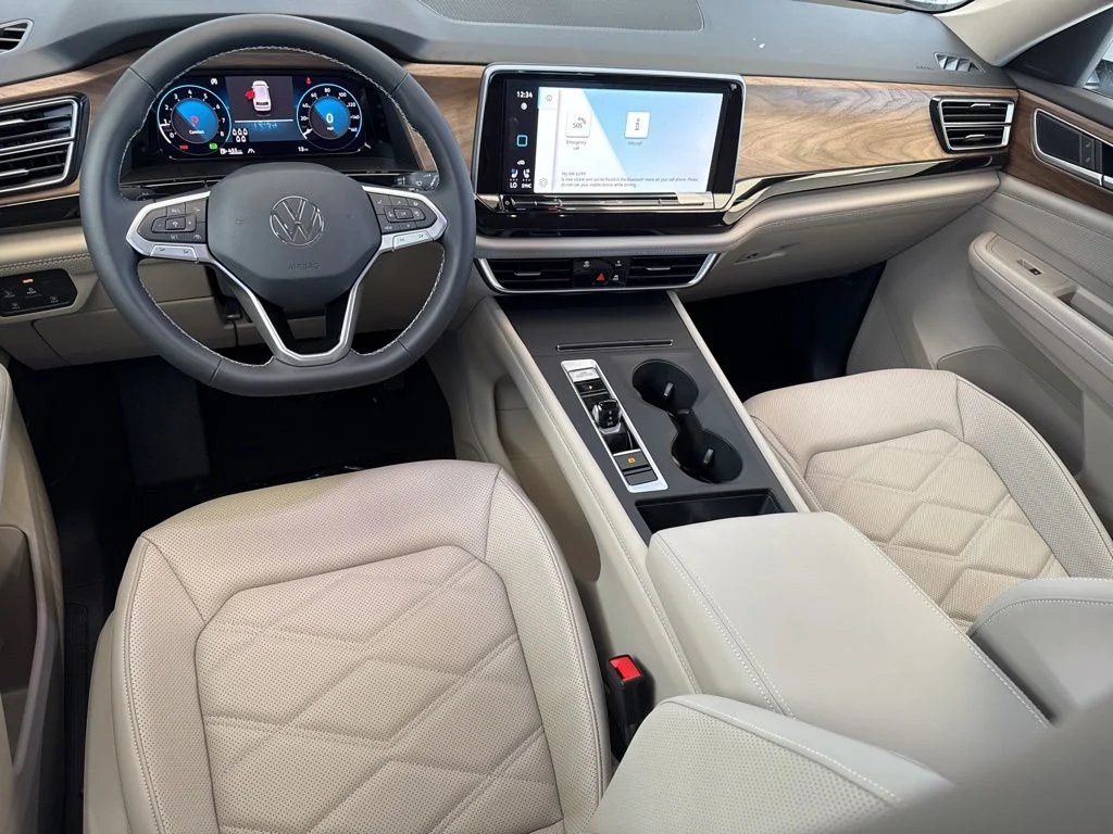 New 2026 White Volkswagen 2.0T SE image 12