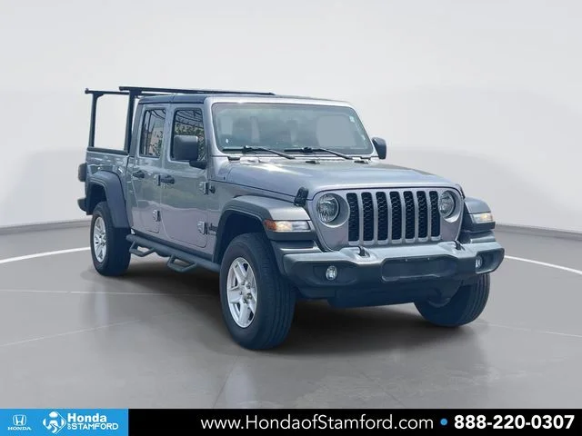 2020 Jeep Gladiator Sport S's photo
