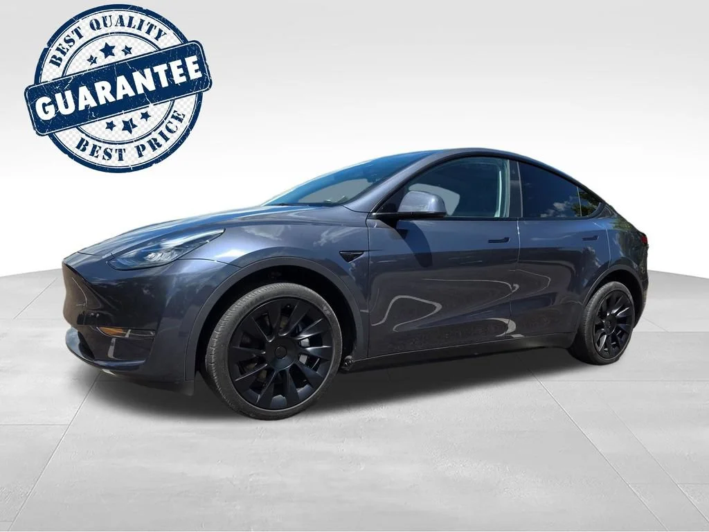Used 2023  Tesla Long Range image 2
