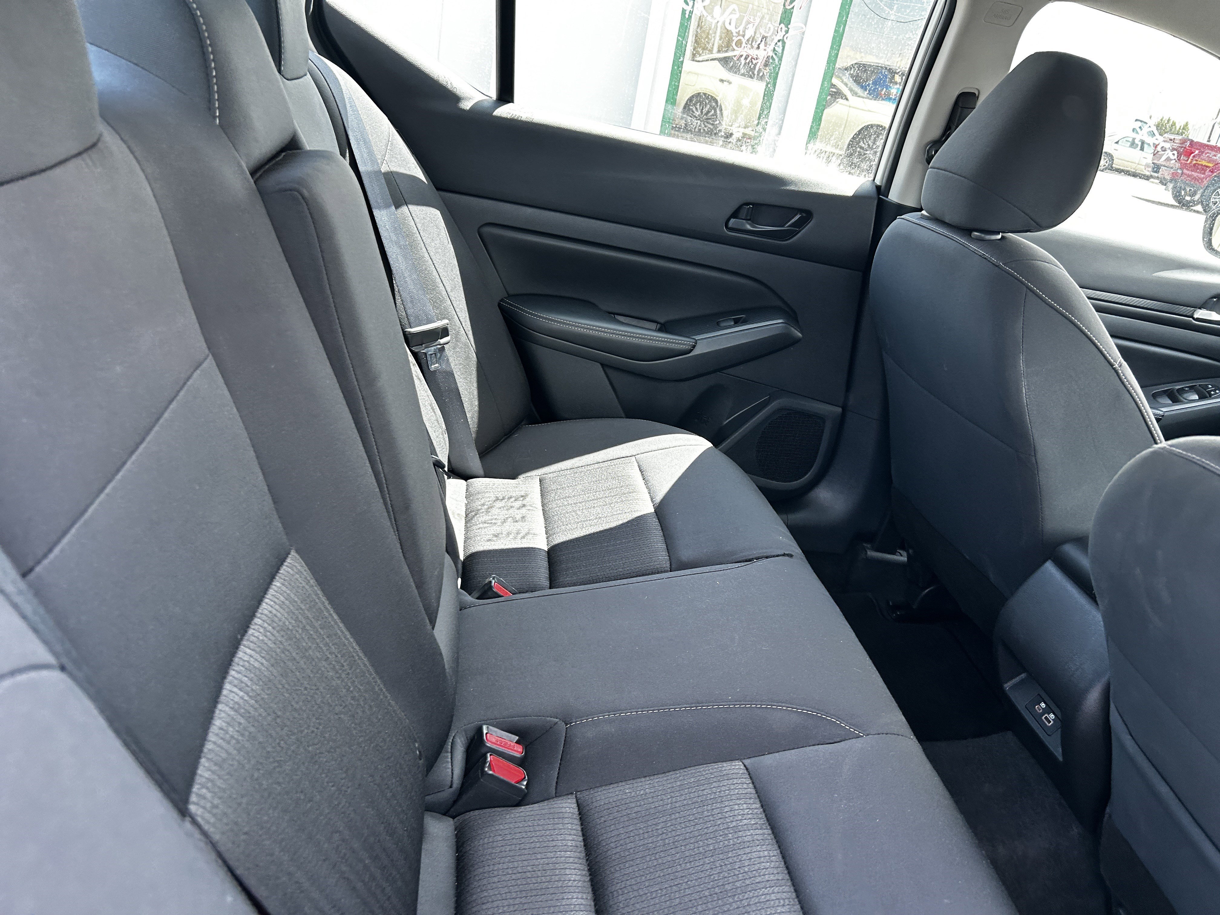 2025 Nissan Altima SV - Photo 12