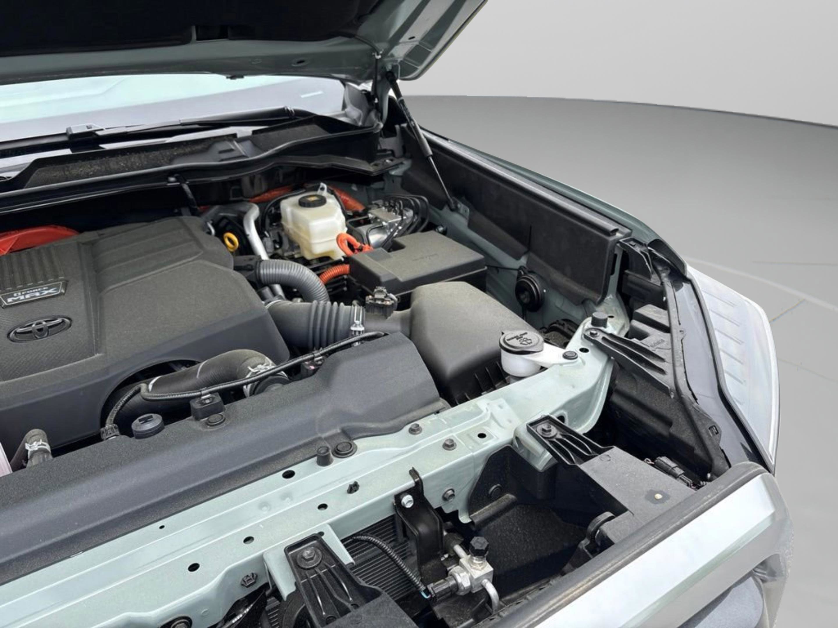 2025 Toyota Tundra Limited - Photo 35