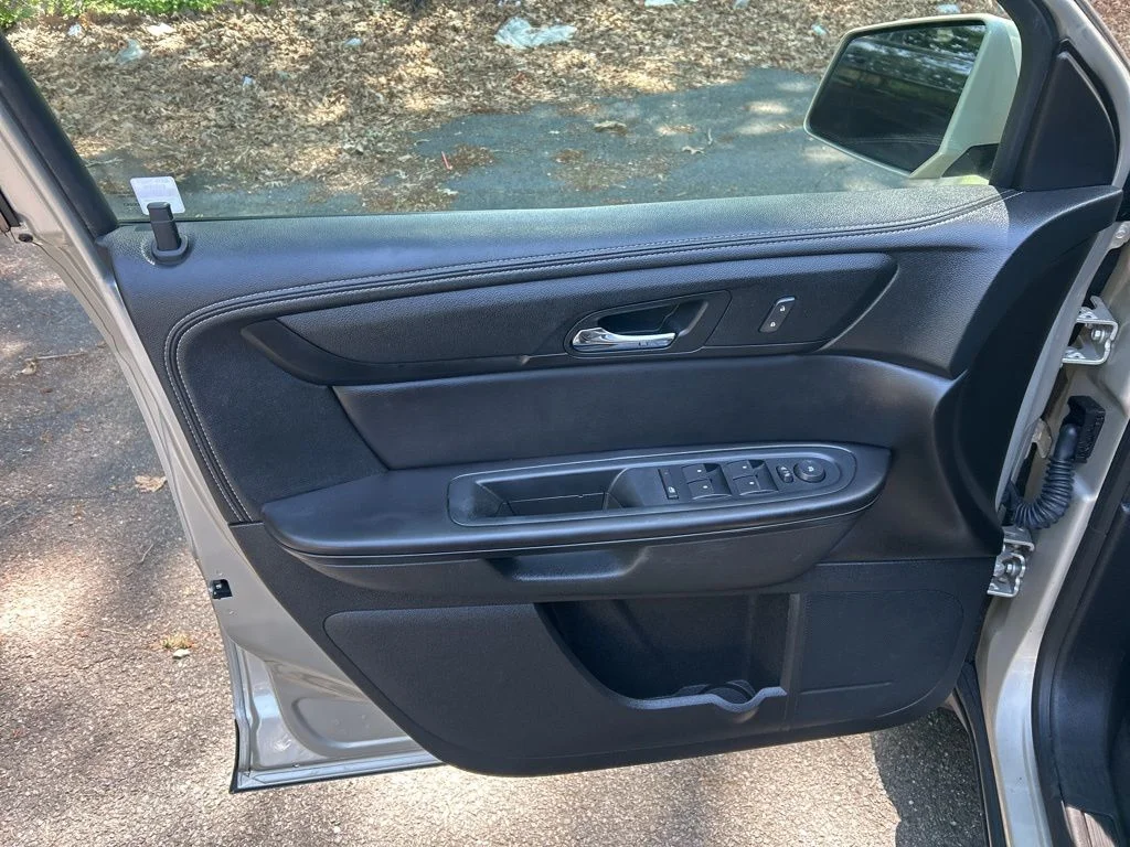 Used 2015 Gold Chevrolet LT image 14