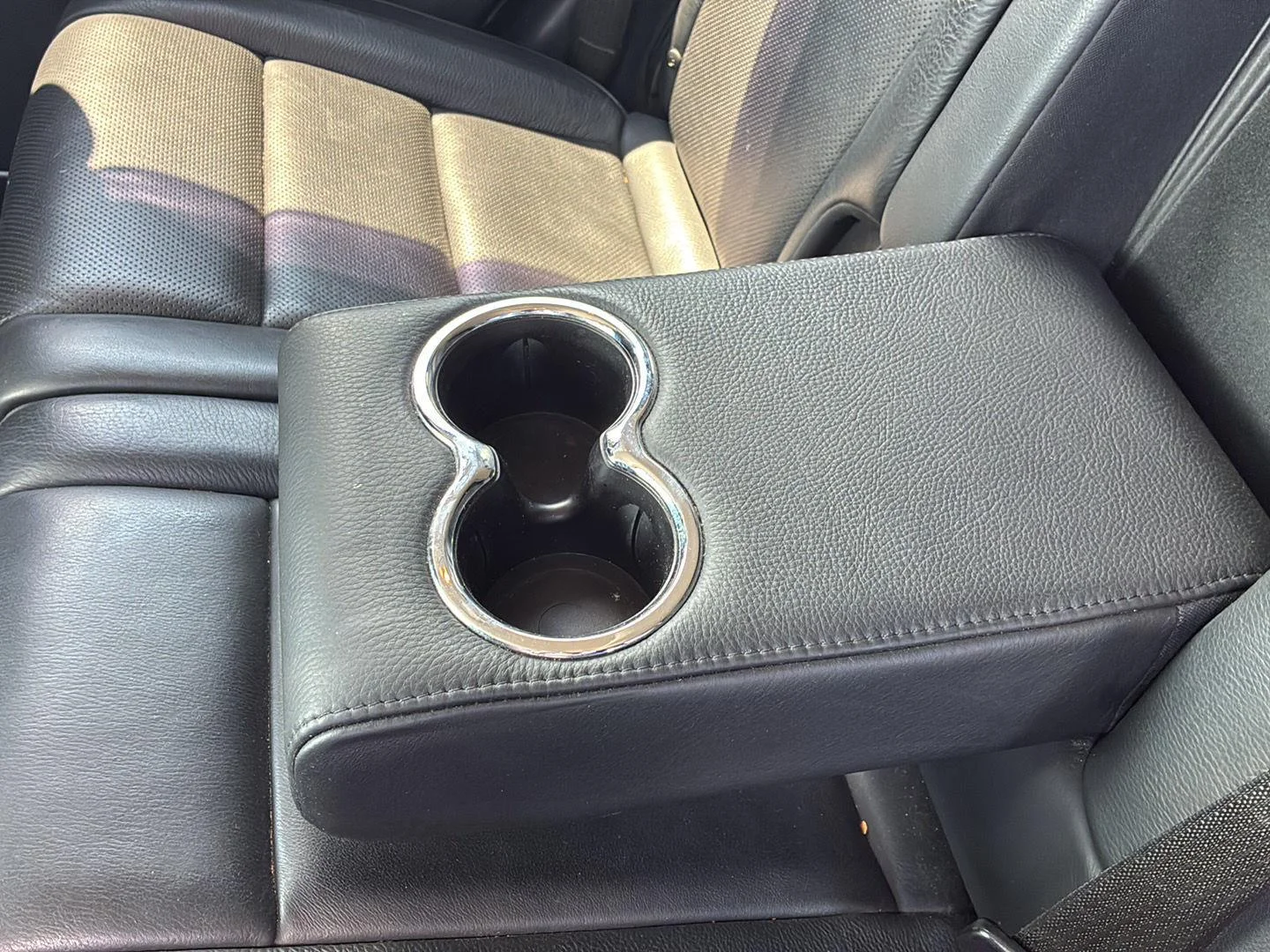 Used 2017 Bright White Clearcoat Jeep Summit image 19