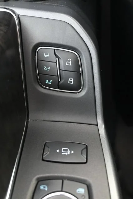 Used 2024 Agate Black Ford XL image 13