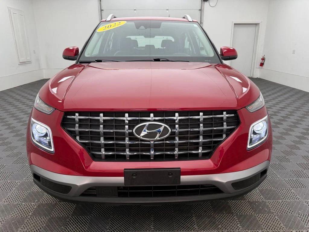 Used 2022 Red Hyundai Limited image 14