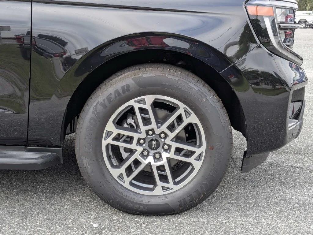 New 2026 Agate Black Metallic Ford Active image 11