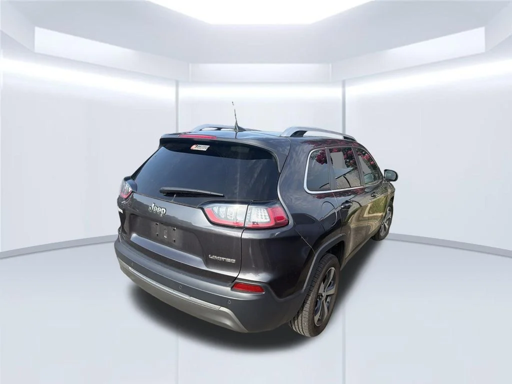 Used 2020 Gray Jeep Limited image 3