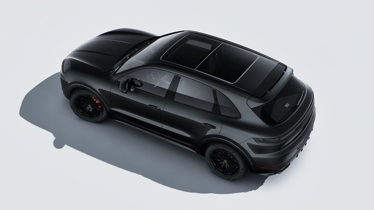 New 2026 Chromite Black Metallic Porsche GTS image 4