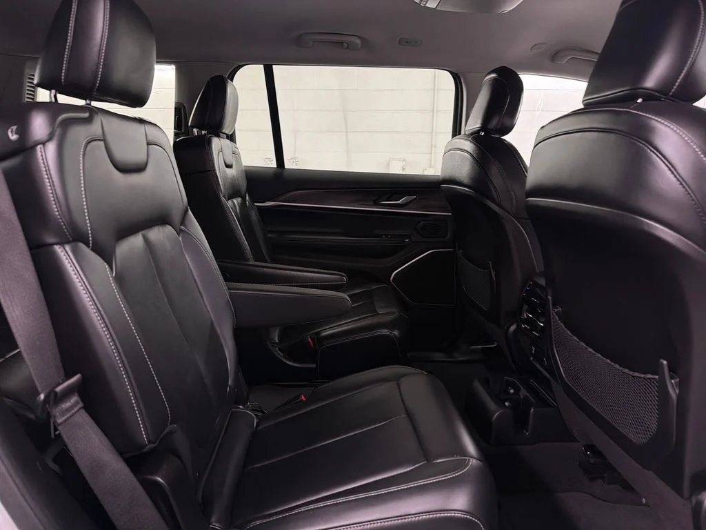 Certified Used 2022 White Jeep Limited image 31